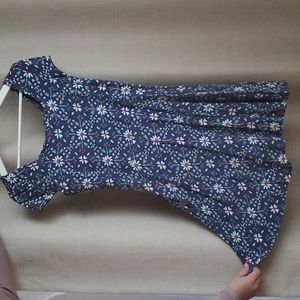 Abercrombie&Fitch, Size M in women's, 15/16 Kids, Blue w/ floral print.